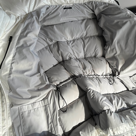 Tom Ford Men's Long Puffer Coat with Contrast Trim SIZE 50 - Picture 8 of 16